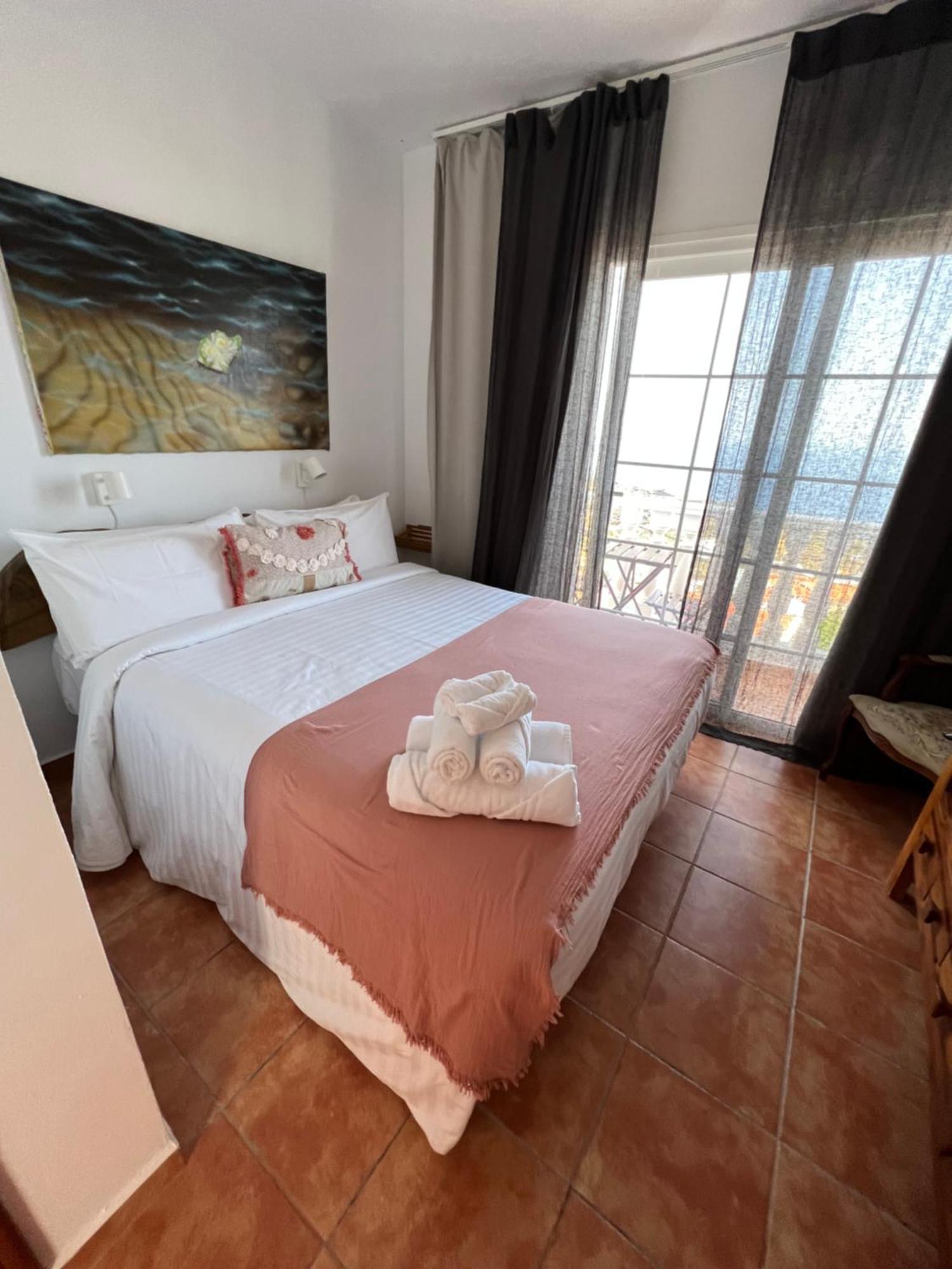 Geko Hotels Los Llanillos Ngoại thất bức ảnh