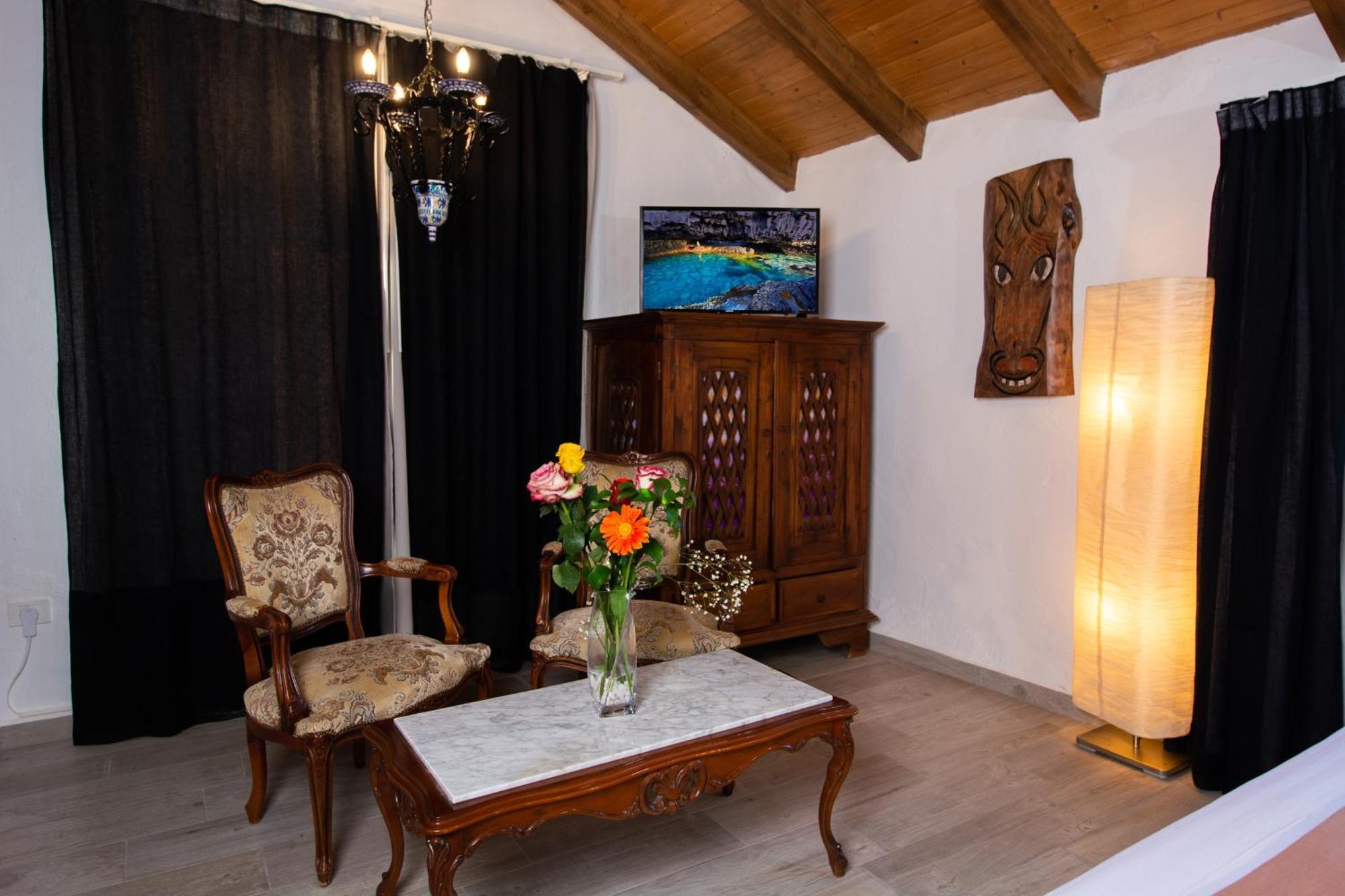 Geko Hotels Los Llanillos Ngoại thất bức ảnh